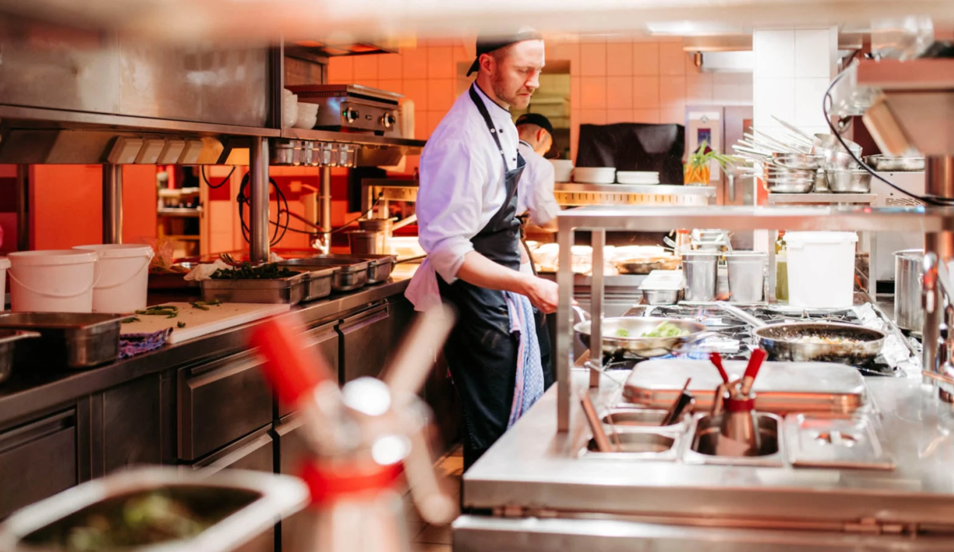 Unsere Köche bei der Arbeit am Herd