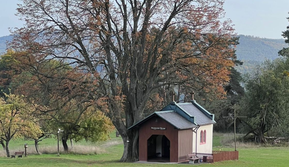 Heimathenhof  Kapelle Herrin der Berge
