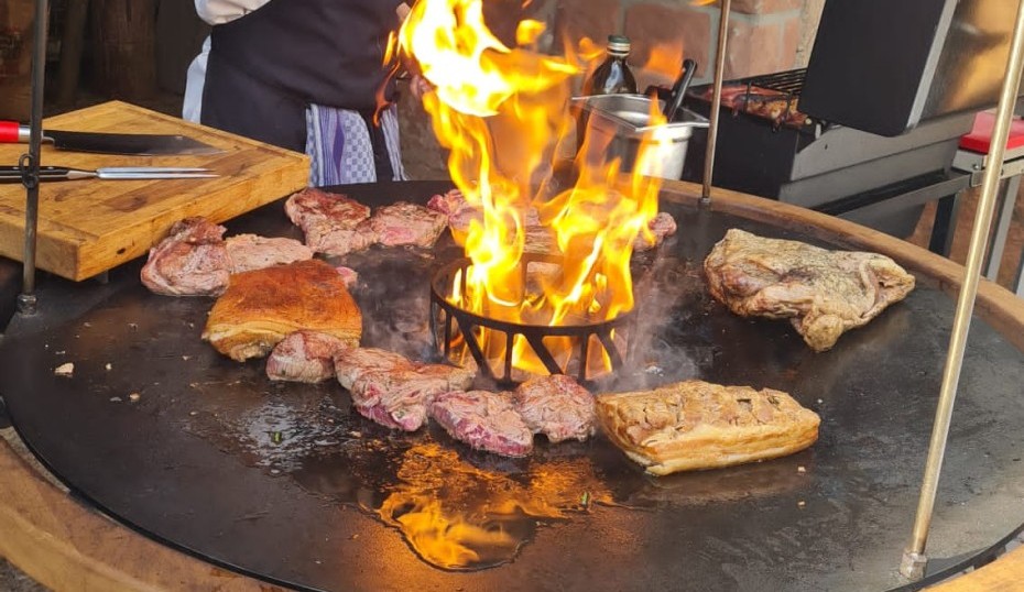 ecad9625-c59d-4e7e-bfa7-01e7f0c3a72d